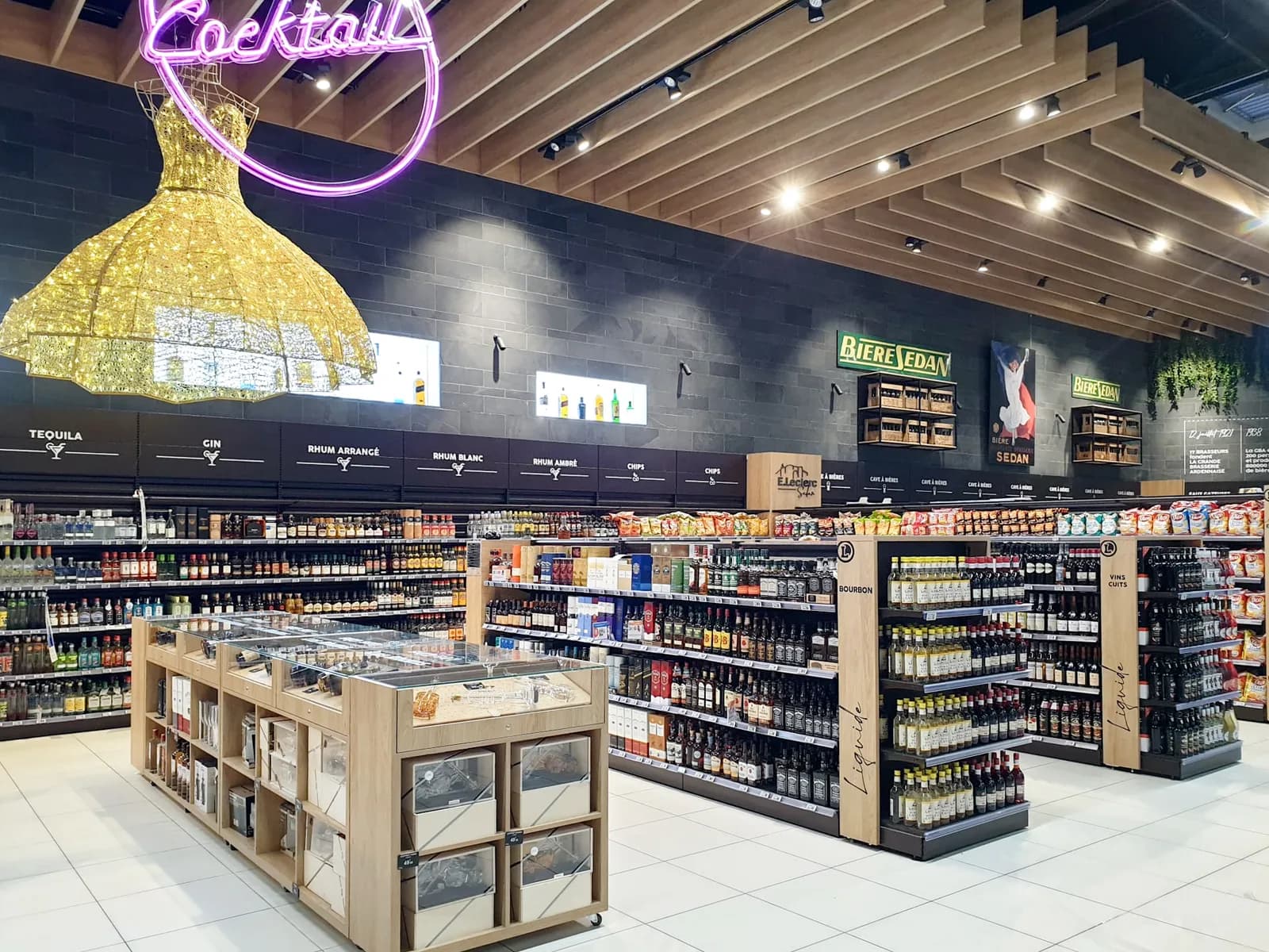 Equipamiento comercial en supermercado E.Leclerc Francia